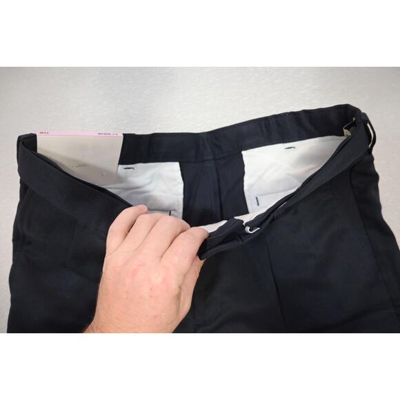 Haggar Cool18 Golf Shorts Navy Pleated Front Flex Waist 9.5" INS Mens Sz 32 NWT - Picture 3 of 5